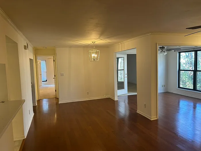 Building Photo - 1303 Gables Dr #1303