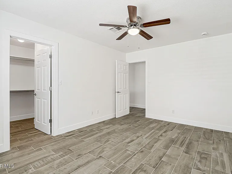 7235 Royal Arms Dr #E — Photo 22