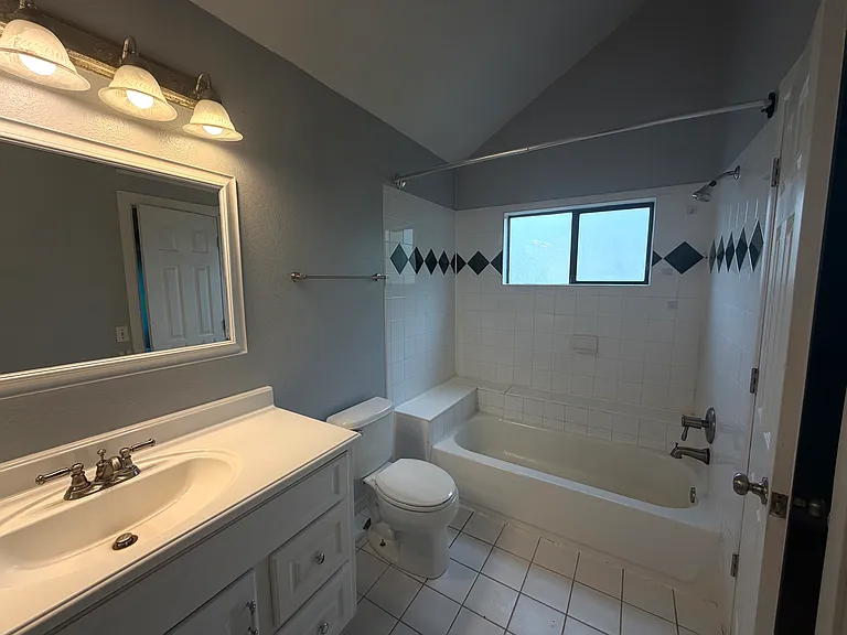 18231 E Layton Pl — Photo 17