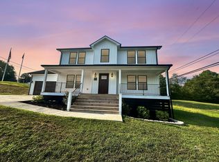 17 W Lewis Ave, Rio Grande, OH 45674