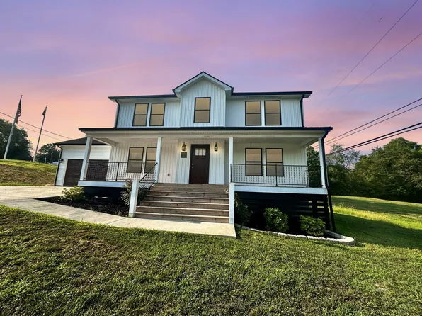 17 W Lewis Ave, Rio Grande, OH 45674