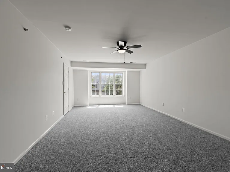 124 Buckingham Way — Photo 11
