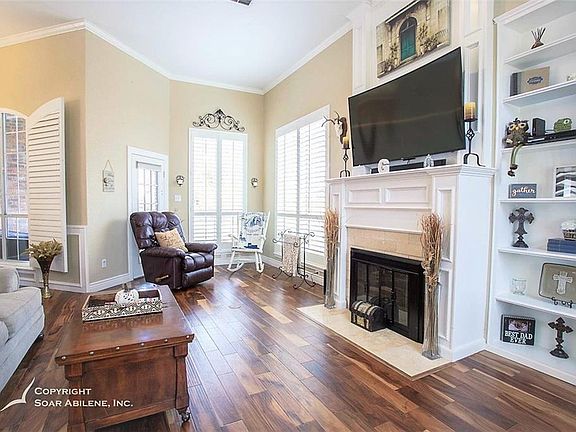 5th image of 6358 Bay Hill Dr