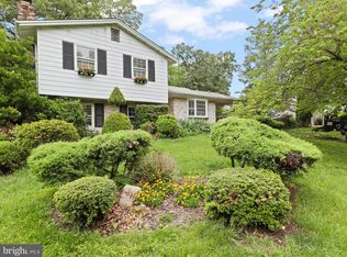 1928 Hull Rd, Vienna, VA 22182