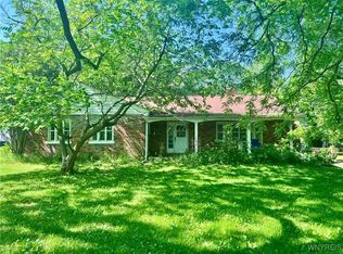 348 N Ellicott Creek Rd, Amherst, NY 14228