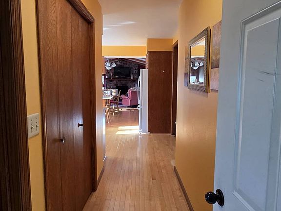 2nd image of 243 1st Ave