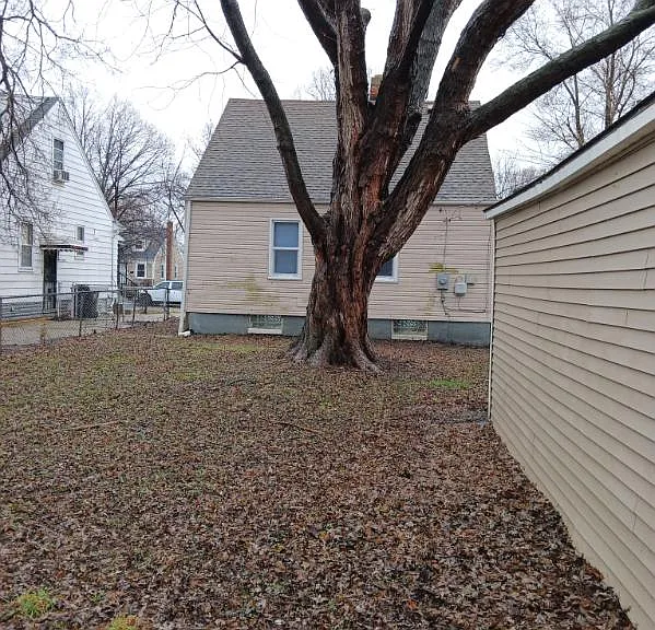 12075 Rossiter Ave — Photo 14