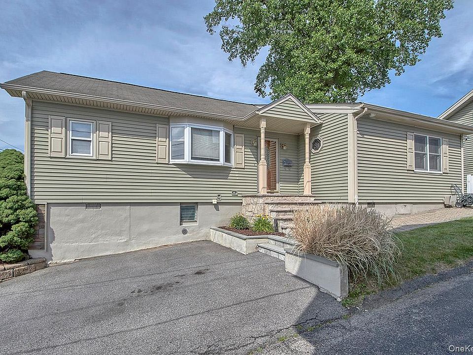 1st image of 108 Lincoln Avenue E