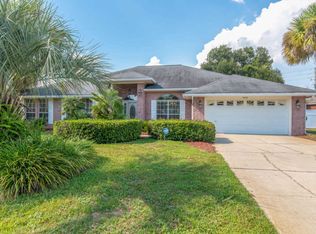 7076 Brighton Oaks Blvd, Navarre, FL 32566