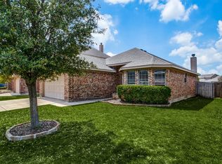 10921 Hawks Landing Rd, Haslet, TX 76052