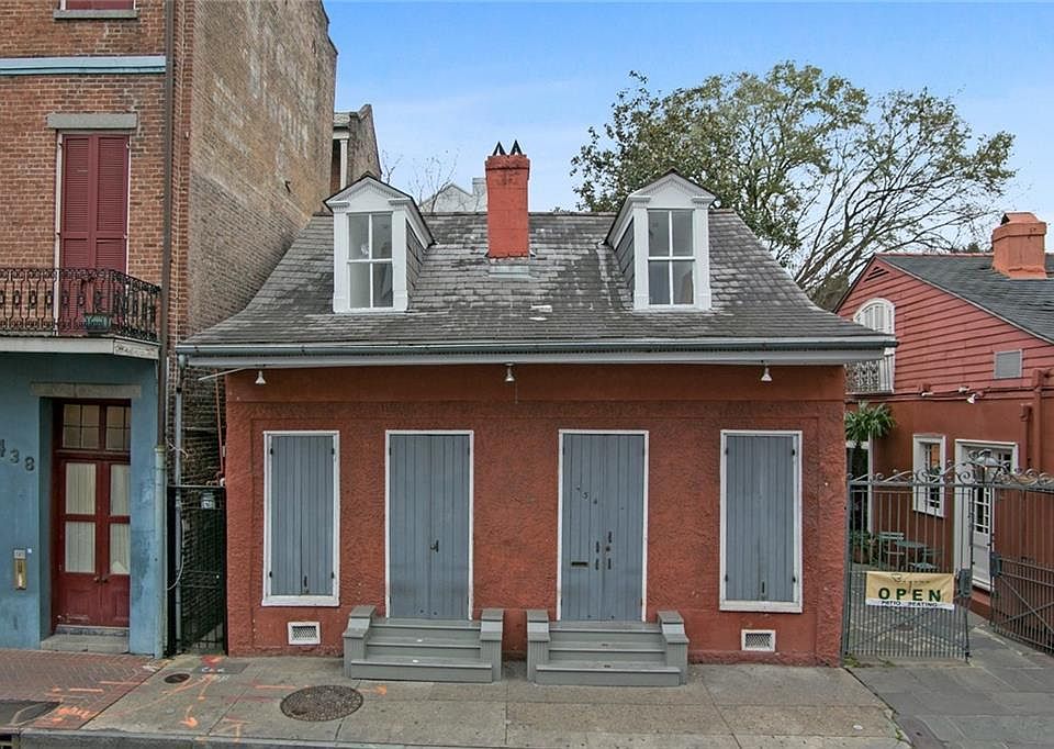 1st image of 434 Dauphine St