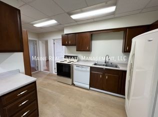 4 Bellevue St APT 1, Waterville, ME 04901