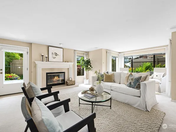 201 3rd Avenue N #105, Edmonds, WA 98020