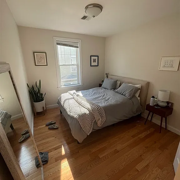 261 Lexington St #3 — Photo 4