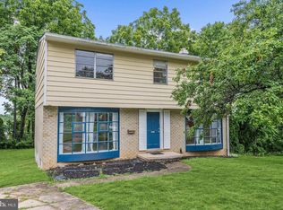 805 Smoke Tree Rd, Baltimore, MD 21208