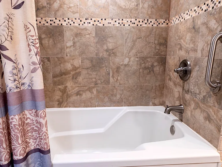 10106 Glen Moor Ln — Photo 25