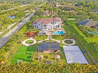 11203 NW 9th St, Plantation, FL 33325