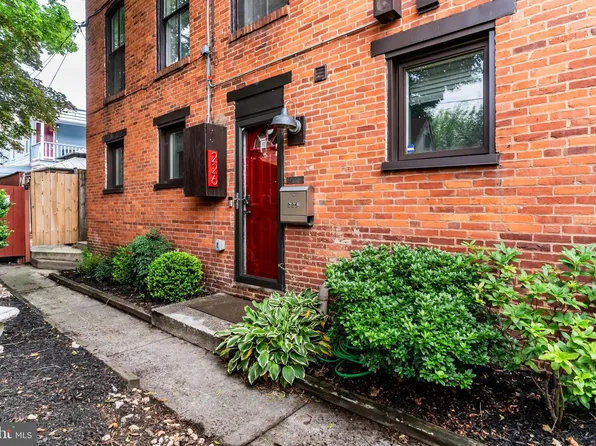 226 Charles St, Harrisburg, PA 17102