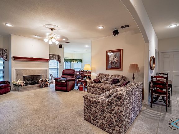3rd image of 30 Lakeside Dr
