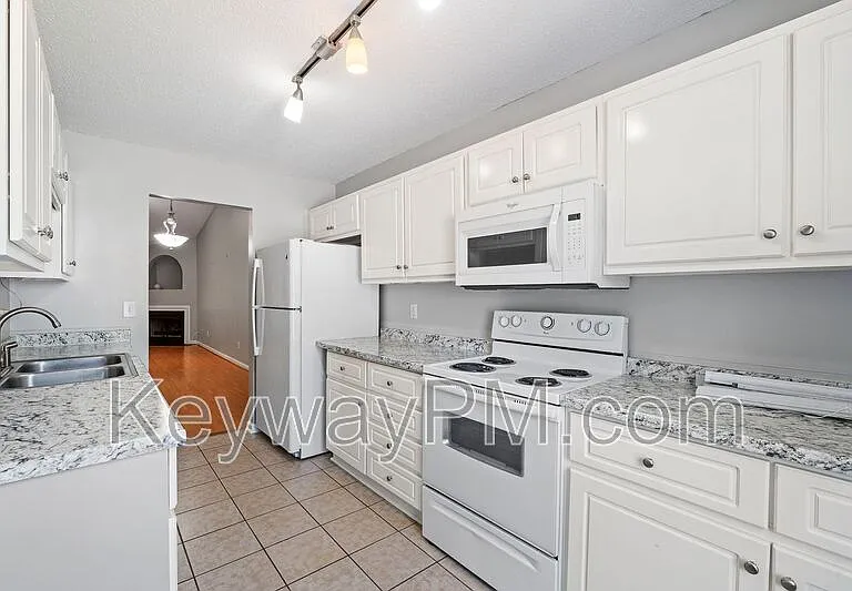 133 Singletree Ln — Photo 5