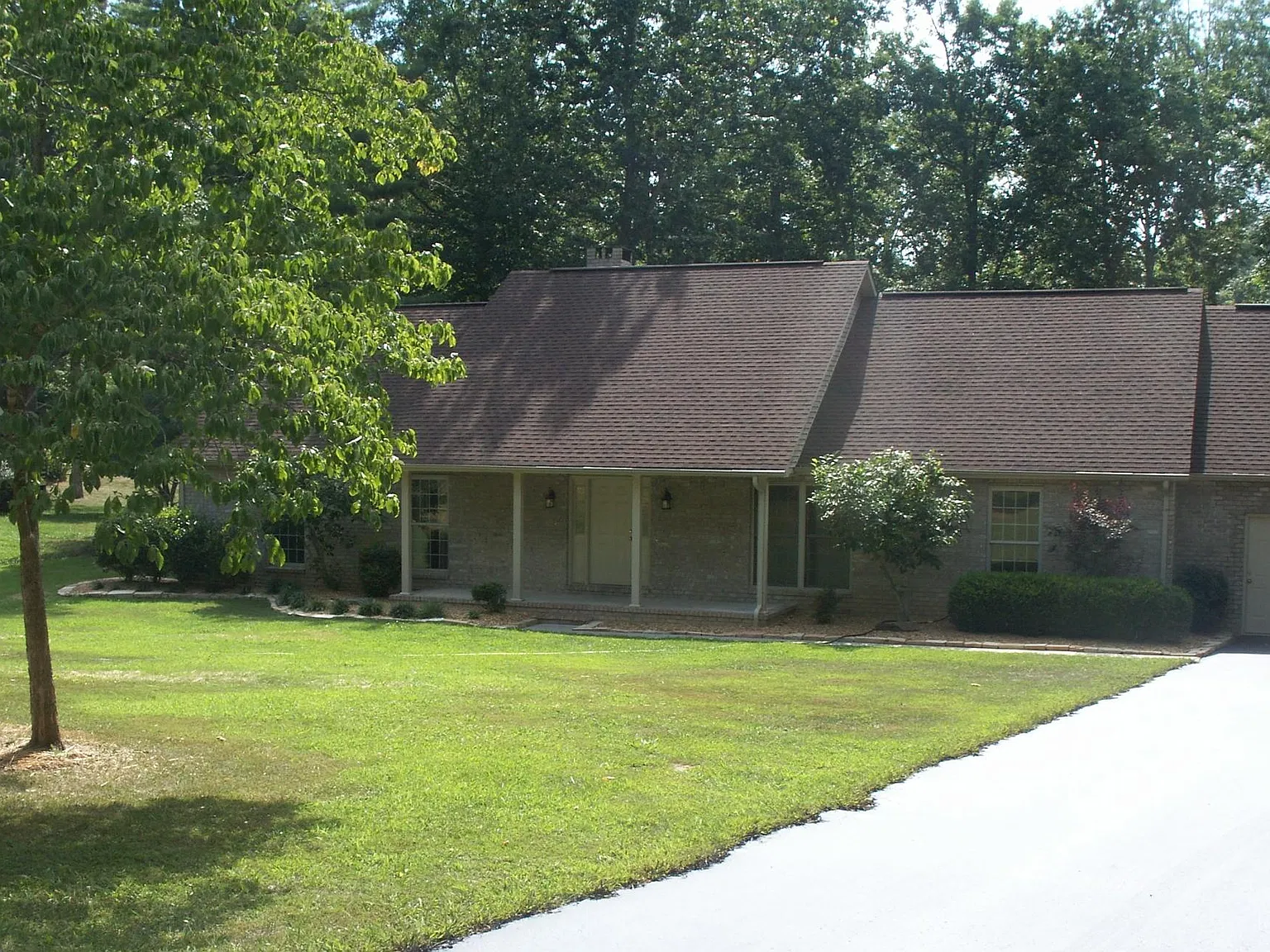 4 bed, 3.5 bath, 3000 sqft, $2,600 — Photo 1