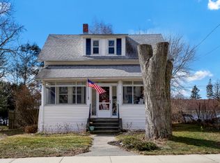 8 Church St, Plainfield, CT 06374