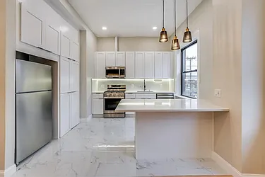 3302 Palisade Avenue, #UNIT2