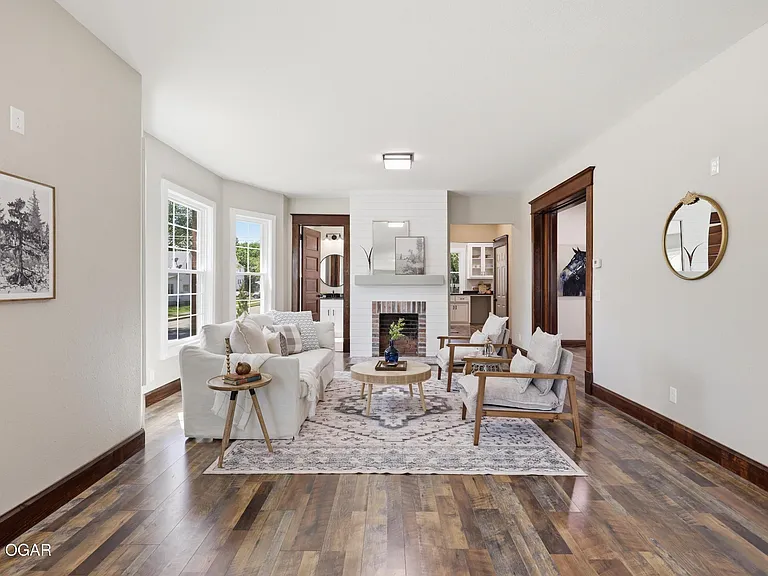 402 N Wall Ave — Photo 17