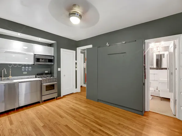 400 Lincoln Place image 5 of 6