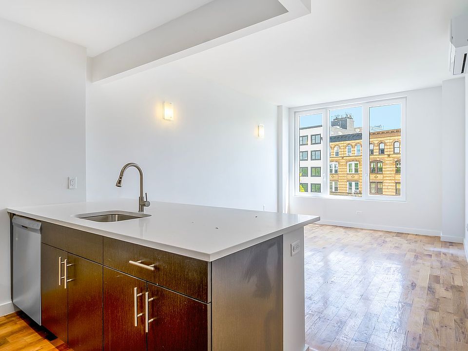 1st image of 15 Somers St #F