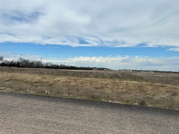 2 Willow Rd, Celeste, TX 75423