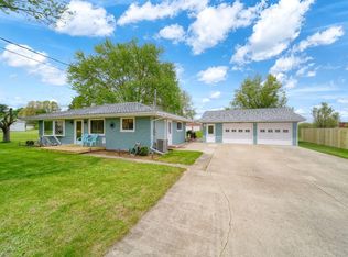 5030 E Berry Rd, Pleasant Lake, MI 49272