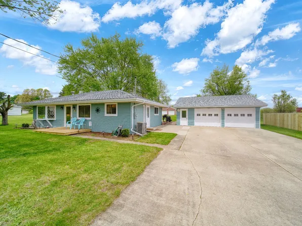 5030 E Berry Rd, Pleasant Lake, MI 49272