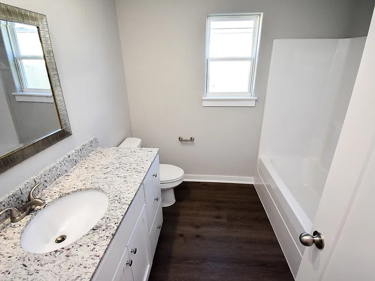 467 N Tacoma St — Photo 25