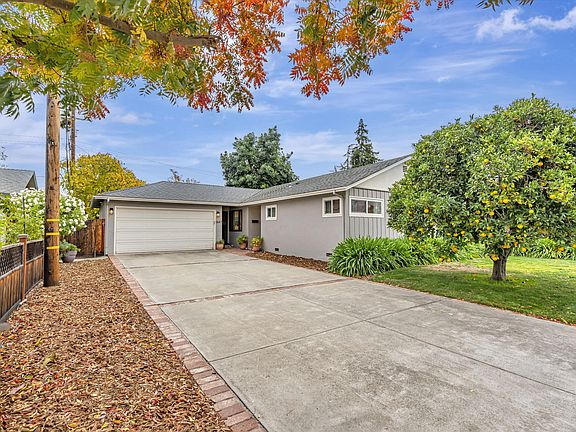 2nd image of 1647 Cornell Dr