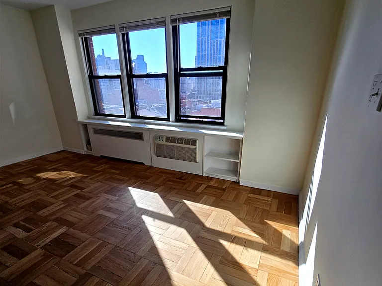 460 E 79th St #12C — Photo 10
