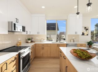 5822 Lowell Larimer Rd #B, Everett, WA 98208