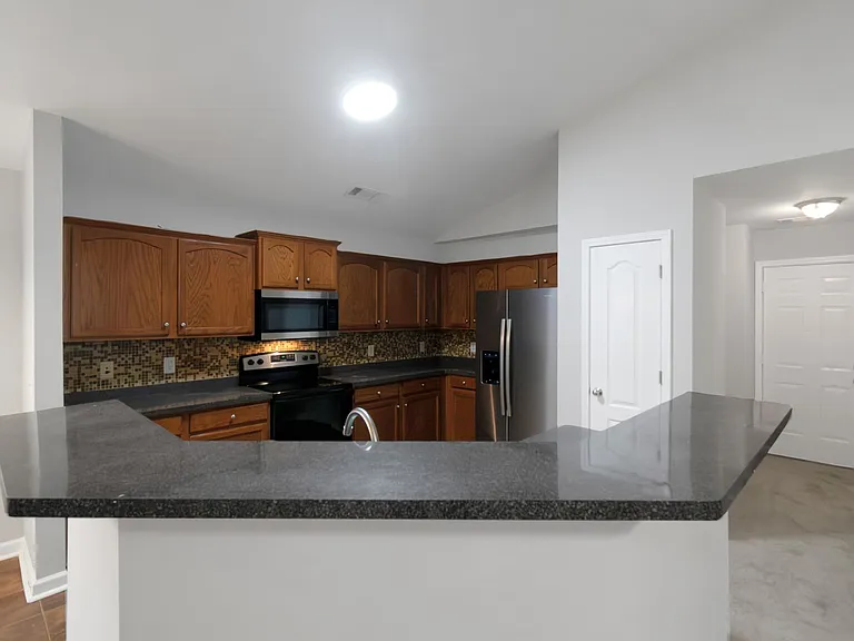 121 Breckenridge Point — Photo 6