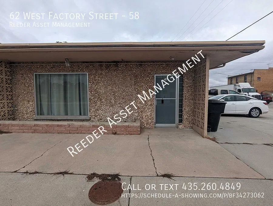 Comfortable 1 Bed, 1 Bath in Garland — Photo 1