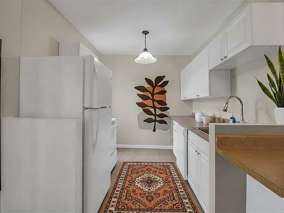 5th image of 125 Whitney Pl #2