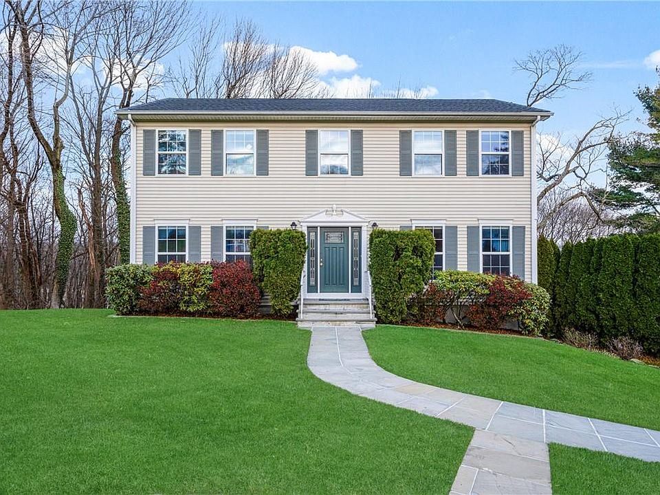 1st image of 27 Joan Avenue