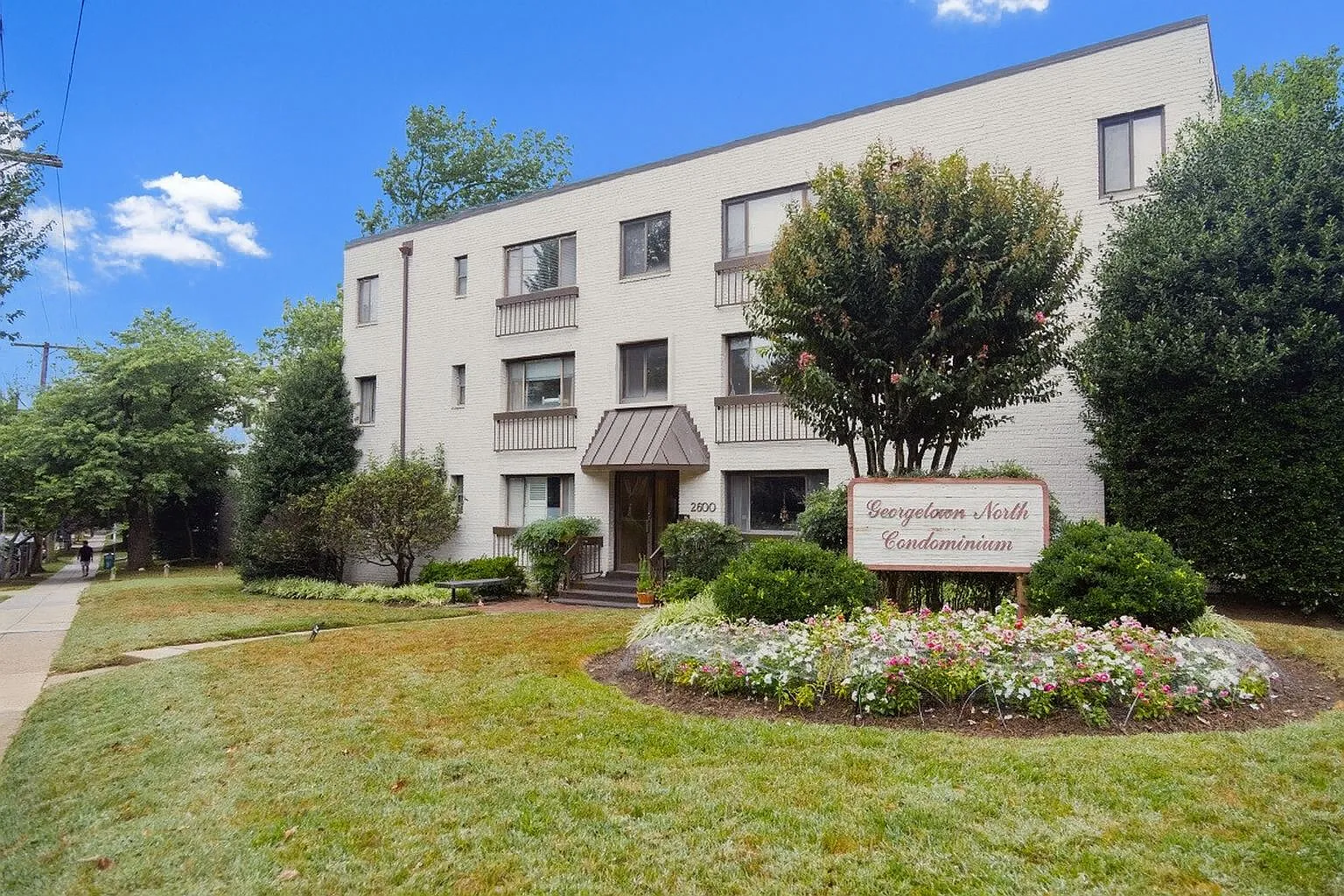 1 bed, 533 sqft, $2,075 — Photo 1