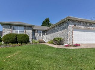 657 Big Bear Ct, Marshfield, MO 65706