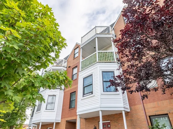 336 Adams St APT 22, Dorchester, MA 02122