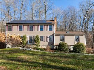 481 Chestnut Tree Hill Rd, Southbury, CT 06488