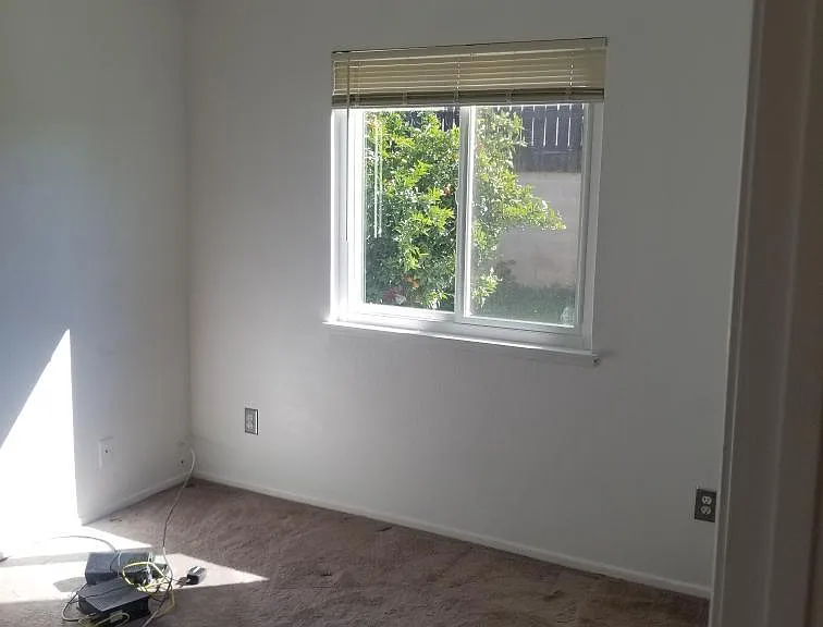 4425 Bartel Dr — Photo 12