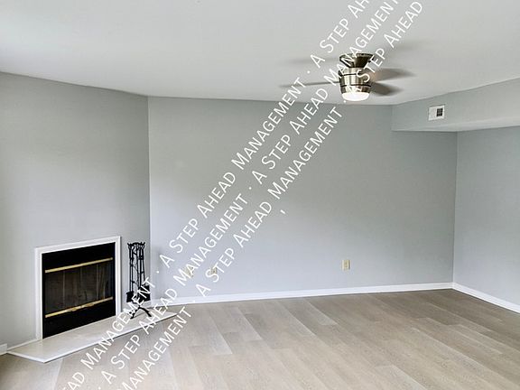 4th image of 6726 Lexington Cir