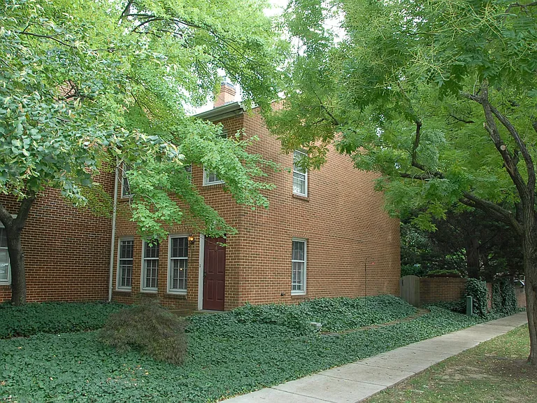 Side elevation