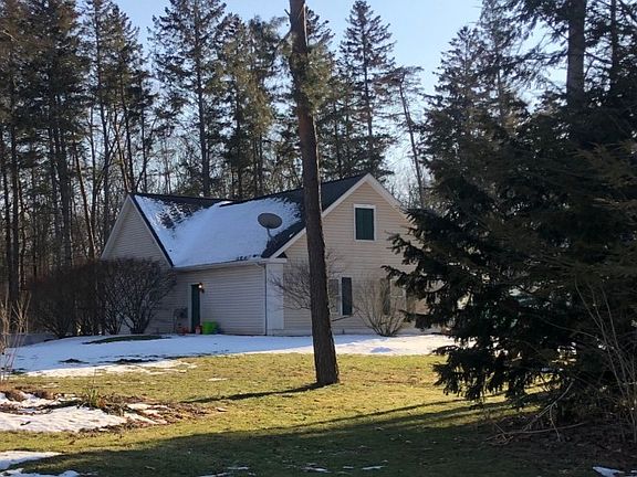 3rd image of 8427 Pineview Lake Dr