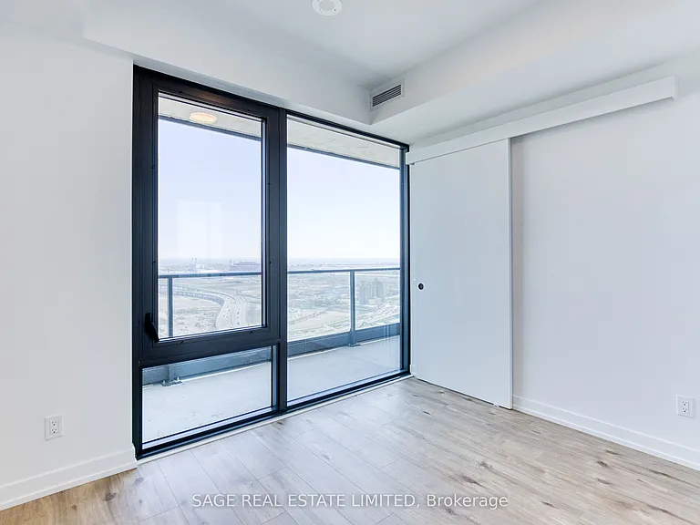 35 Parliament St #2812 — Photo 21